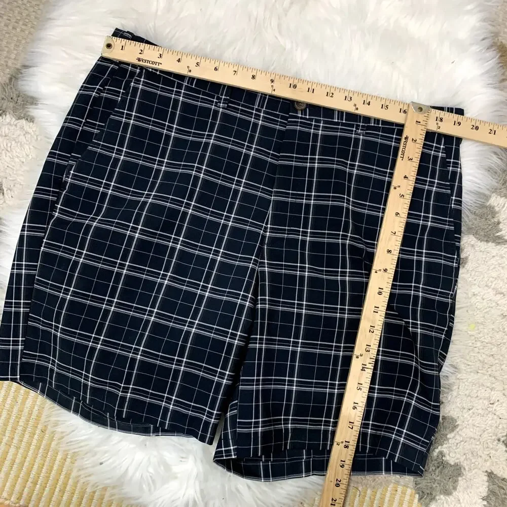 Haggar Moisture-Wicking Golf Plaid Shorts Men's Size 38